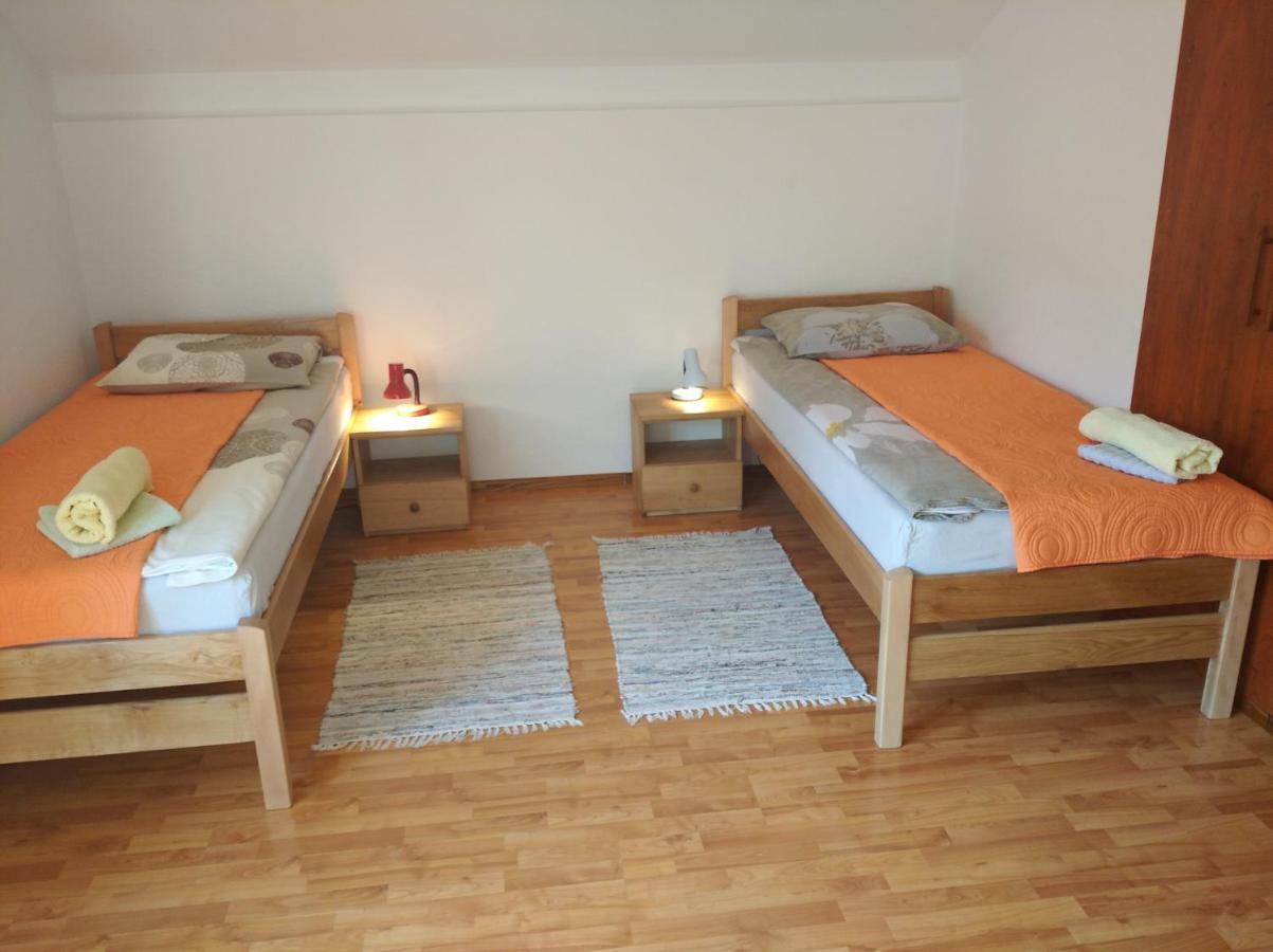Rooms "Nada Zunic" Knin Εξωτερικό φωτογραφία