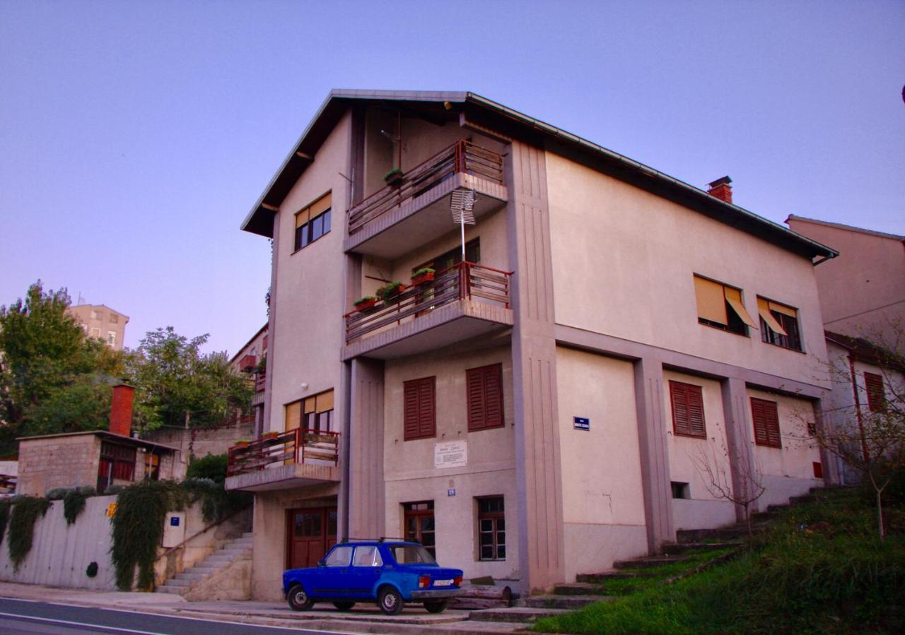 Rooms "Nada Zunic" Knin Εξωτερικό φωτογραφία