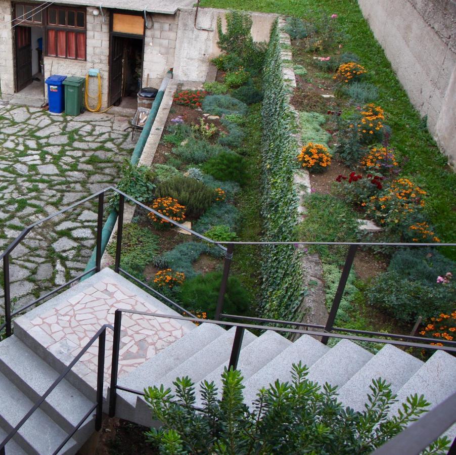 Rooms "Nada Zunic" Knin Εξωτερικό φωτογραφία